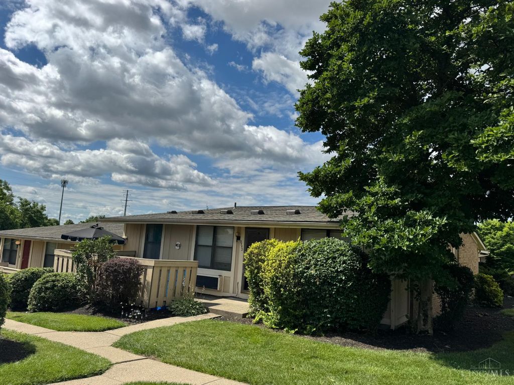 9552 Olde Woods Drive, West Chester, OH 45011