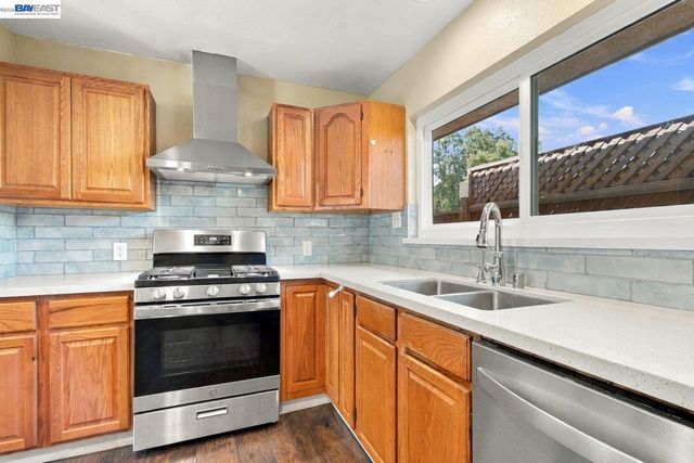 25722 Donald Ave, Hayward, CA 94544