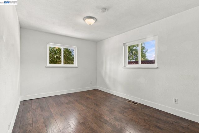 25722 Donald Ave, Hayward, CA 94544