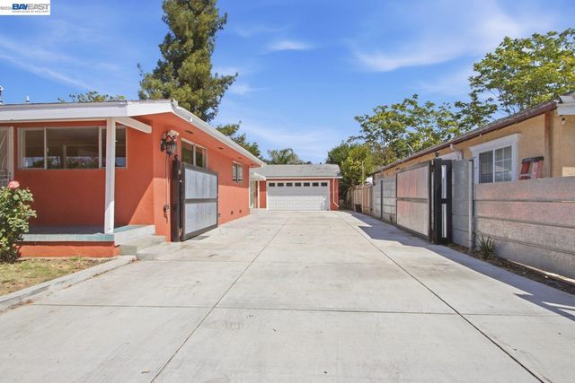 25722 Donald Ave, Hayward, CA 94544