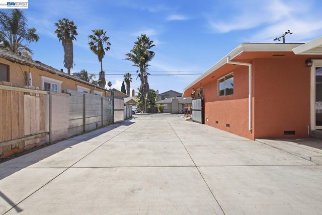 25722 Donald Ave, Hayward, CA 94544
