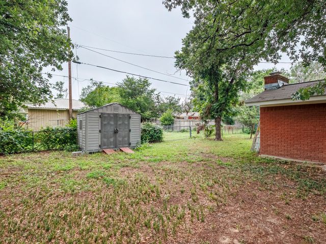 1340 Wildwood, Stephenville, TX 76401
