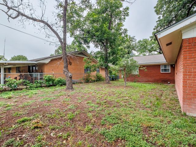 1340 Wildwood, Stephenville, TX 76401