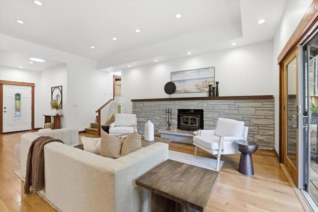 260 Grandview Drive, Woodside, CA 94062