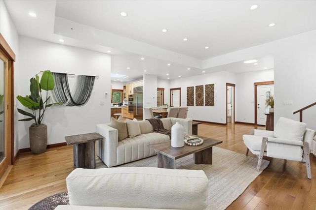 260 Grandview Drive, Woodside, CA 94062