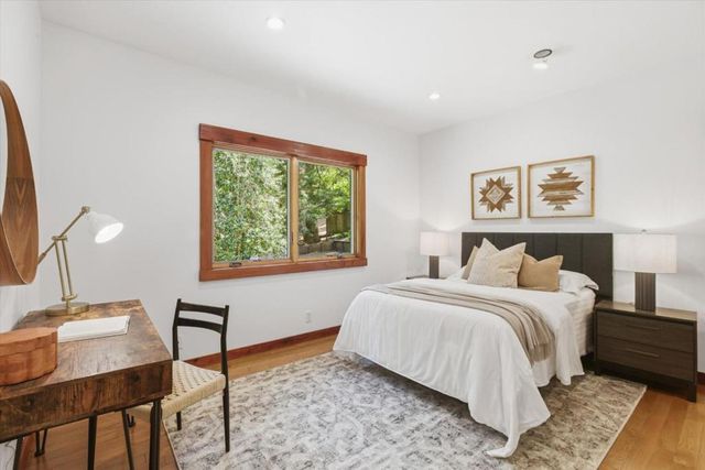 260 Grandview Drive, Woodside, CA 94062