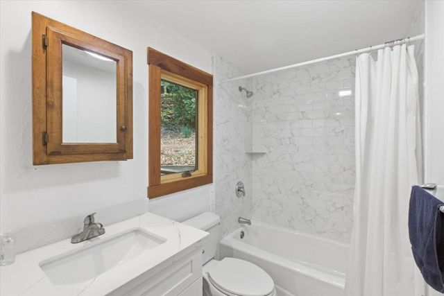260 Grandview Drive, Woodside, CA 94062