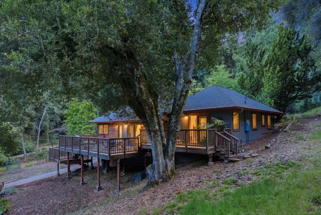 260 Grandview Drive, Woodside, CA 94062