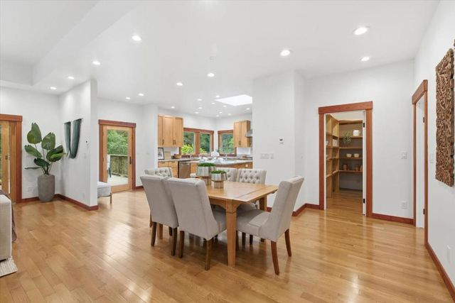 260 Grandview Drive, Woodside, CA 94062