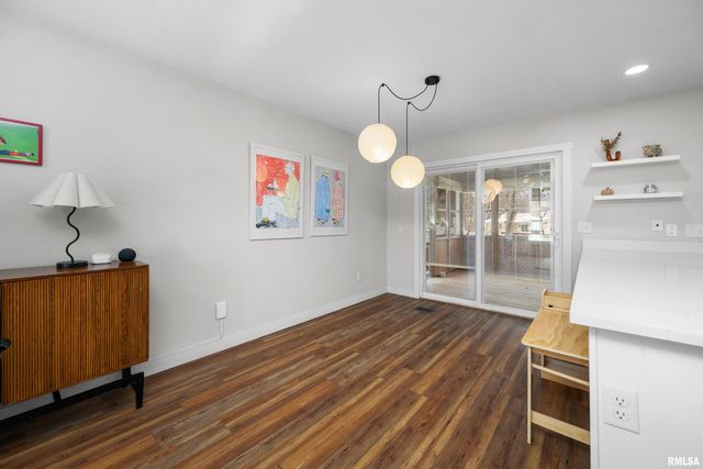 8325 55TH Street, Coal Valley, IL 61240