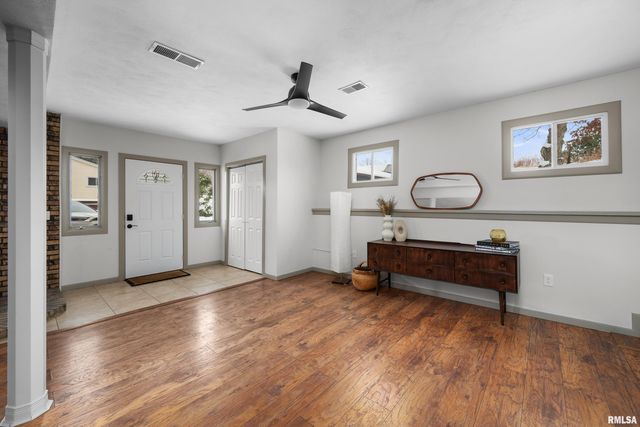 8325 55TH Street, Coal Valley, IL 61240