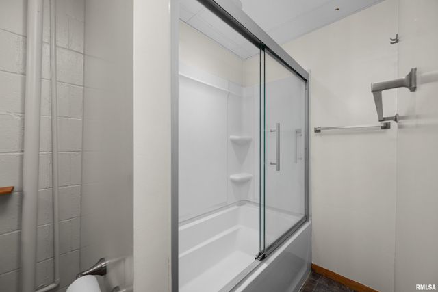 8325 55TH Street, Coal Valley, IL 61240