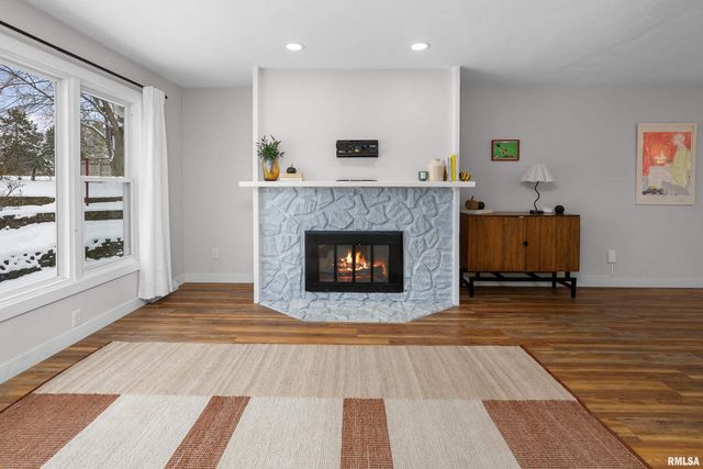 8325 55TH Street, Coal Valley, IL 61240