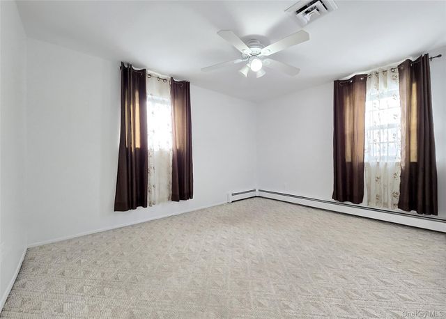 43 Fallen Leaf Road, Holbrook, NY 11741