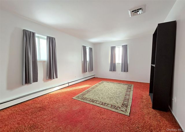 43 Fallen Leaf Road, Holbrook, NY 11741