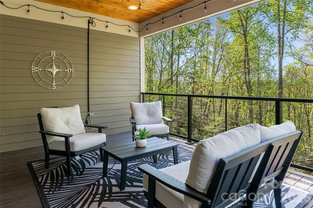 36 Snowshoe Drive, Asheville, NC 28803