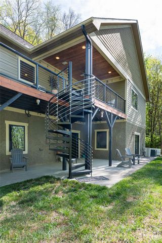 36 Snowshoe Drive, Asheville, NC 28803