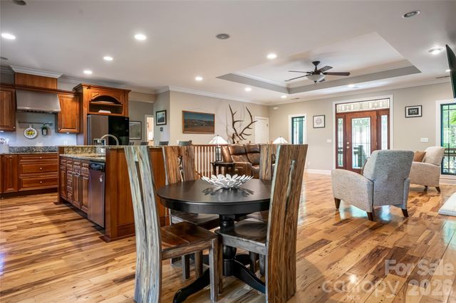 36 Snowshoe Drive, Asheville, NC 28803