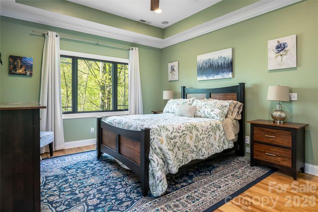 36 Snowshoe Drive, Asheville, NC 28803