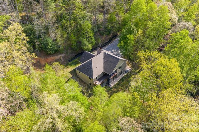 36 Snowshoe Drive, Asheville, NC 28803