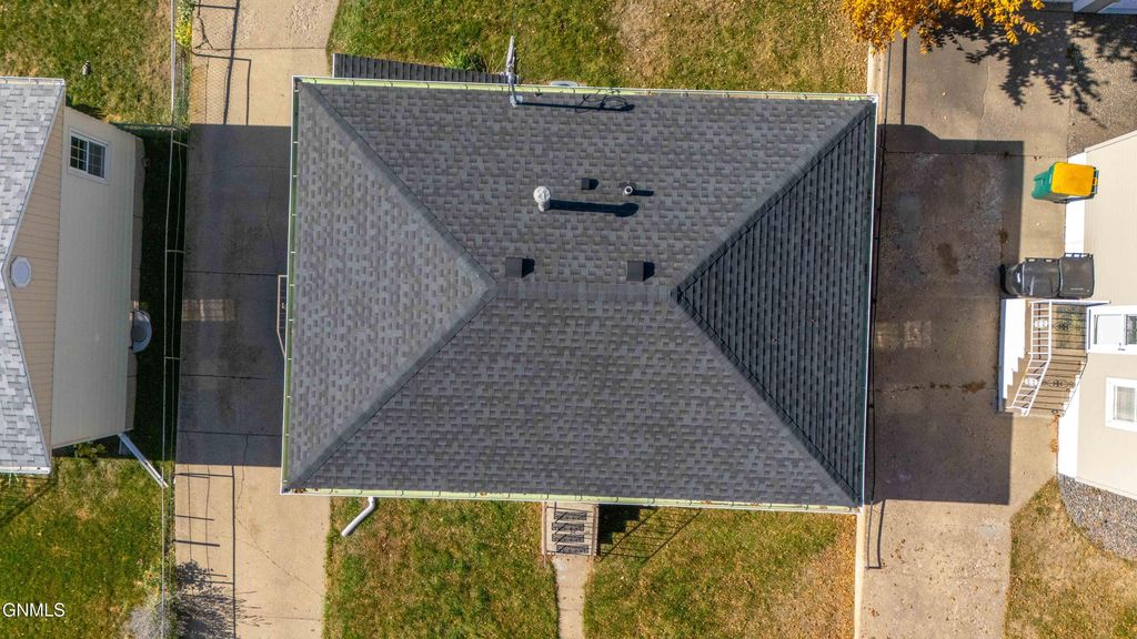 1506 13th Street N, Bismarck, ND 58501 photo 5