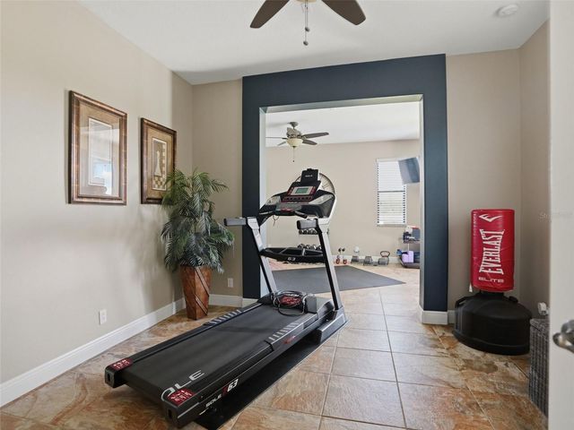 2707 LAKEBREEZE LANE S, Clearwater, FL 33759