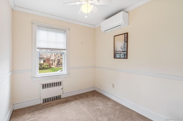 335 Warwick Avenue, Douglaston, NY 11363
