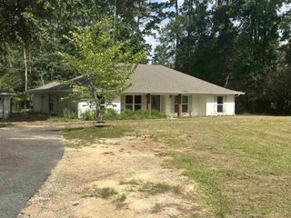 1022 W 9th Street, Deridder, LA 70634