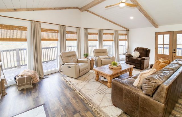 1477 W Eble Road, Boonville, IN 47601