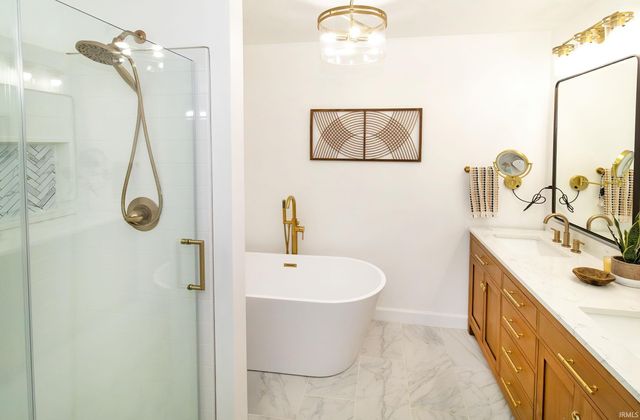 1477 W Eble Road, Boonville, IN 47601