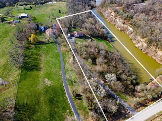 1477 W Eble Road, Boonville, IN 47601