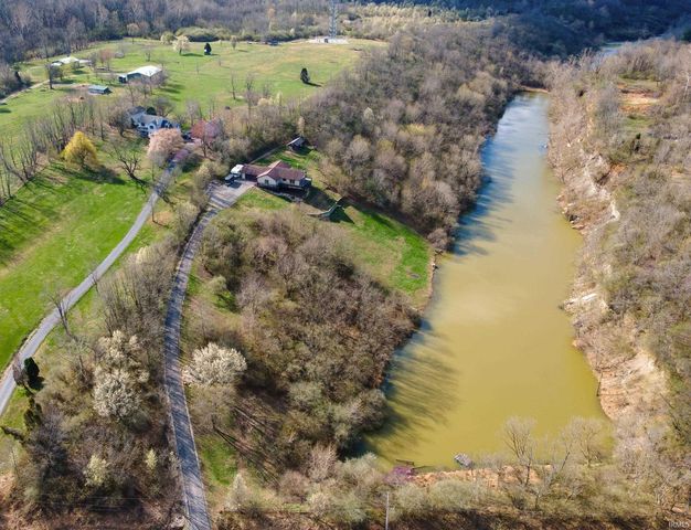 1477 W Eble Road, Boonville, IN 47601