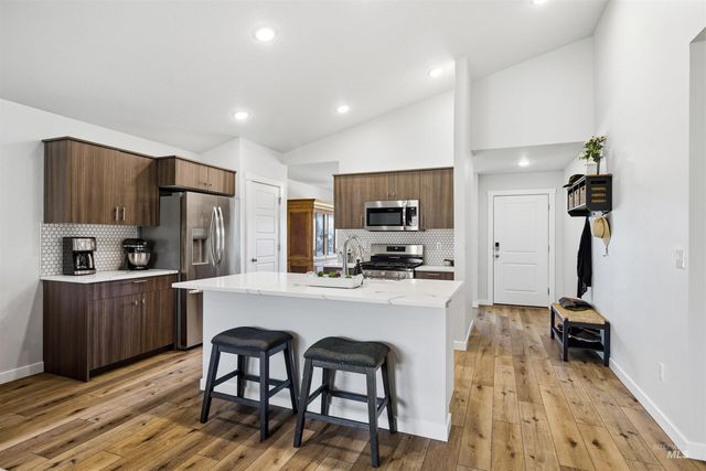 2904 S Alcamo Way, Meridian, ID 83642