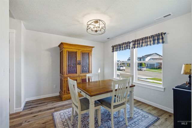 2904 S Alcamo Way, Meridian, ID 83642