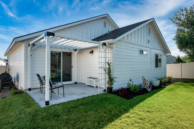 2904 S Alcamo Way, Meridian, ID 83642