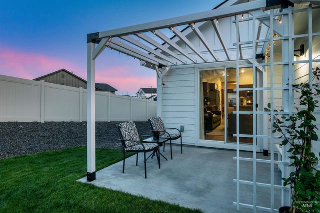 2904 S Alcamo Way, Meridian, ID 83642