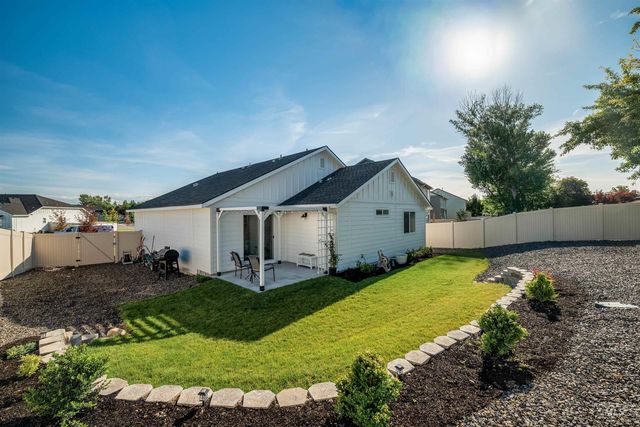 2904 S Alcamo Way, Meridian, ID 83642