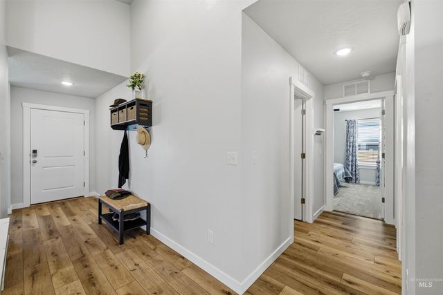 2904 S Alcamo Way, Meridian, ID 83642