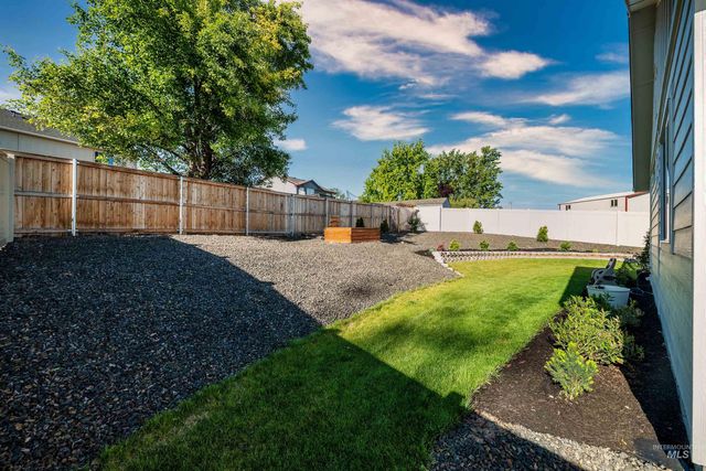 2904 S Alcamo Way, Meridian, ID 83642