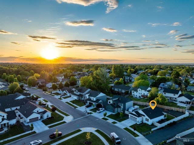 2904 S Alcamo Way, Meridian, ID 83642