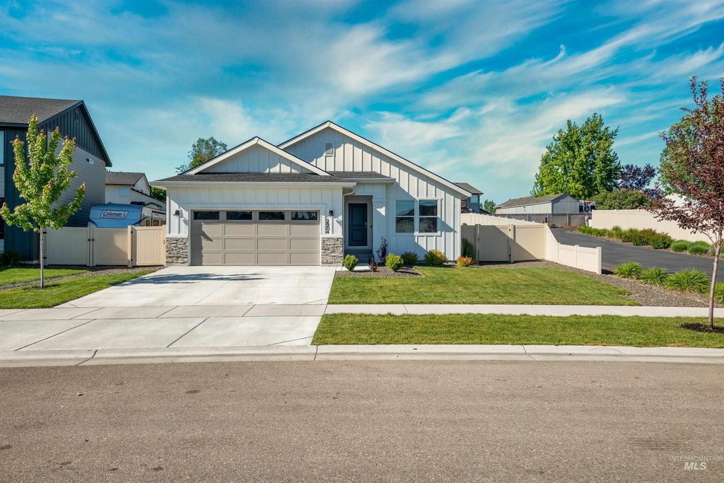 2904 S Alcamo Way, Meridian, ID 83642