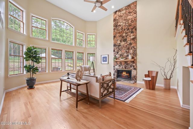 10 Castlehill Drive, Marlboro, NJ 07746