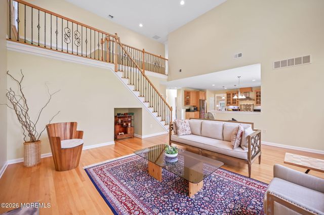 10 Castlehill Drive, Marlboro, NJ 07746