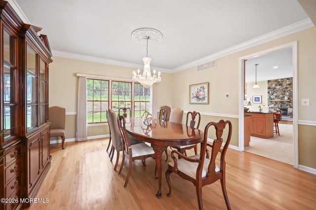 10 Castlehill Drive, Marlboro, NJ 07746