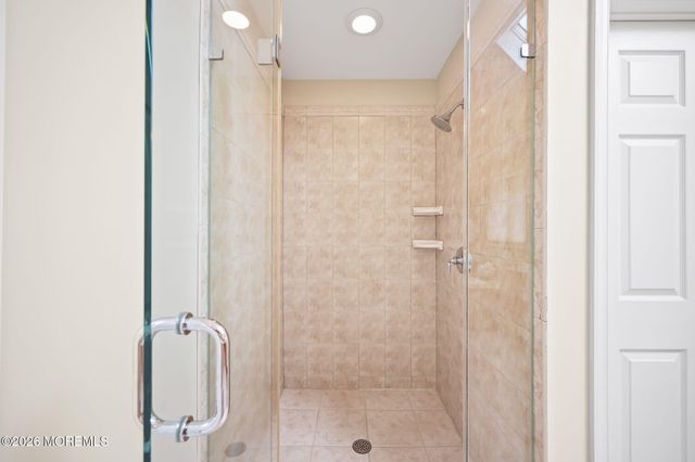10 Castlehill Drive, Marlboro, NJ 07746