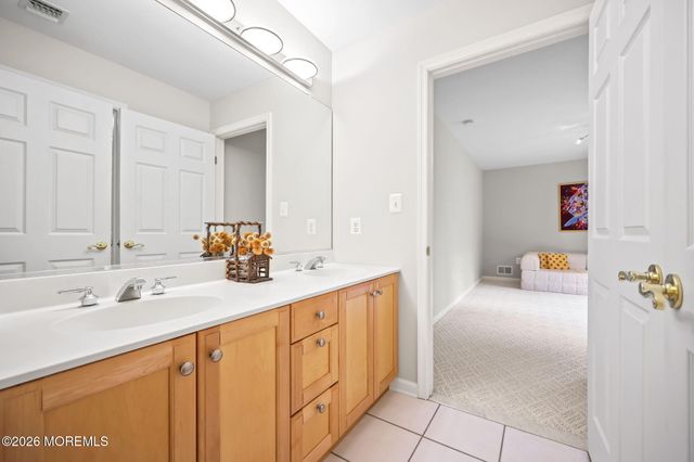 10 Castlehill Drive, Marlboro, NJ 07746