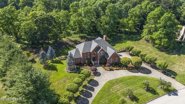 10 Castlehill Drive, Marlboro, NJ 07746