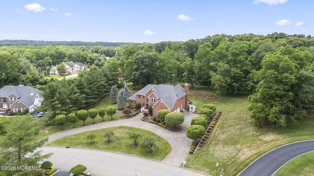 10 Castlehill Drive, Marlboro, NJ 07746