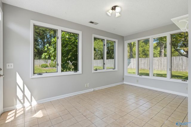 14875 Clovercrest Drive, Huntsville, AL 35803