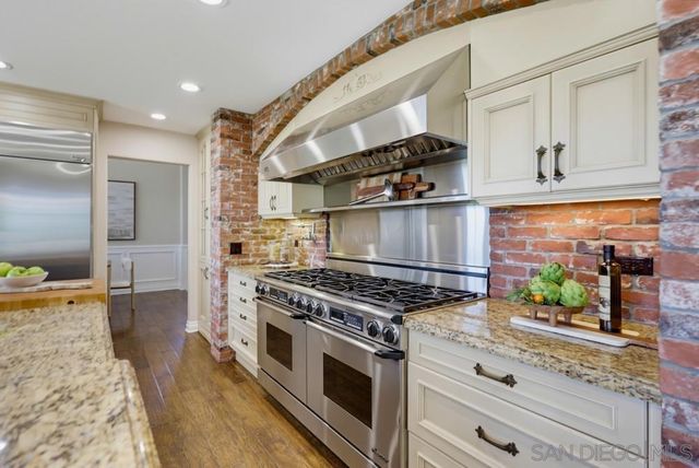 12272 Rue Cheaumont, San Diego, CA 92131